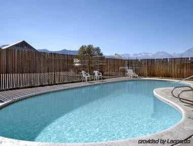 Super 8 Motel - Bishop