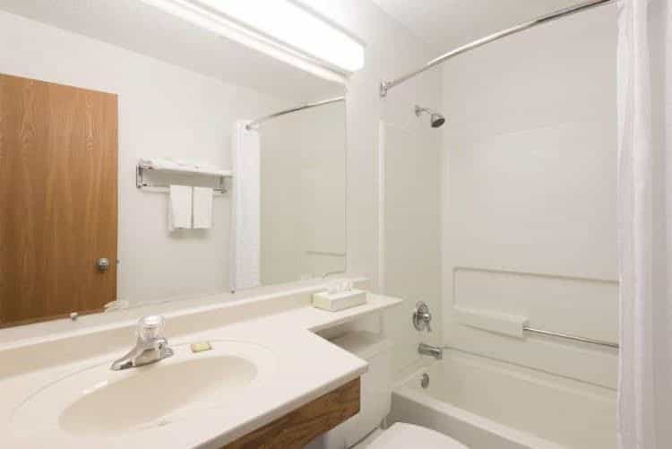 Super 8 Motel - New Stanton