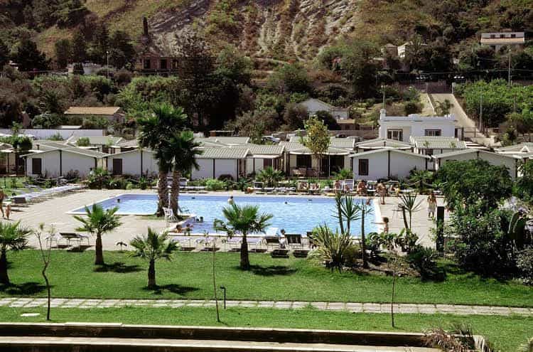 Le Dune Village