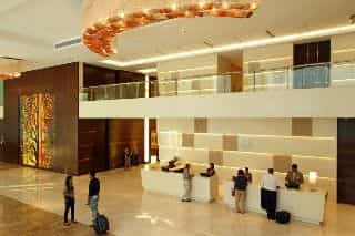 Holiday Inn Mumbai International Airport