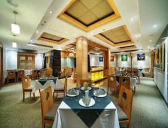 Ramada Plaza JHV