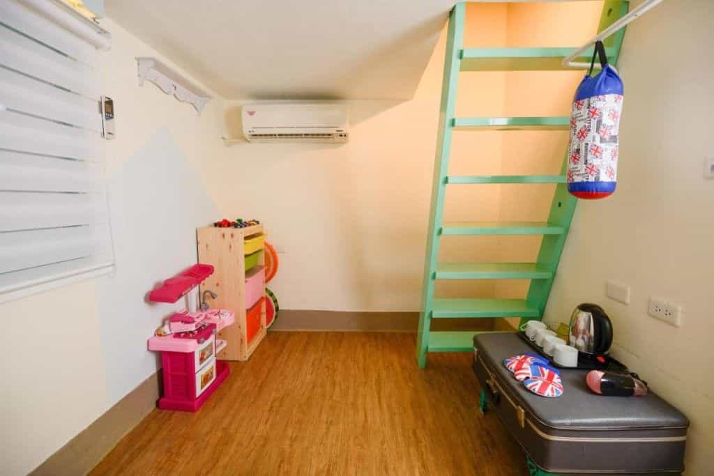 Rabbit House
