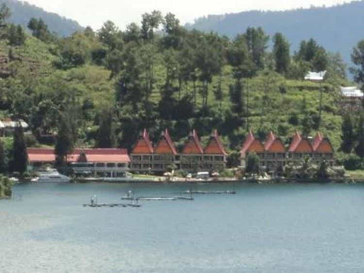 Danau Toba International Cottage