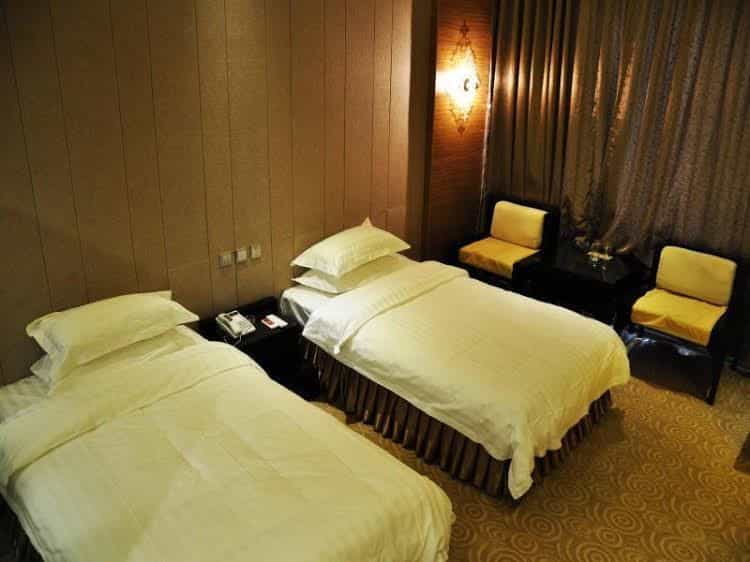Manzhouli Ao Long Business Hotel