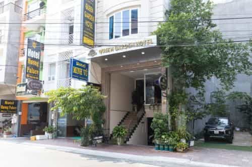 Queen Garden Hotel & Apartment Queen Garden Hotel & Apartment