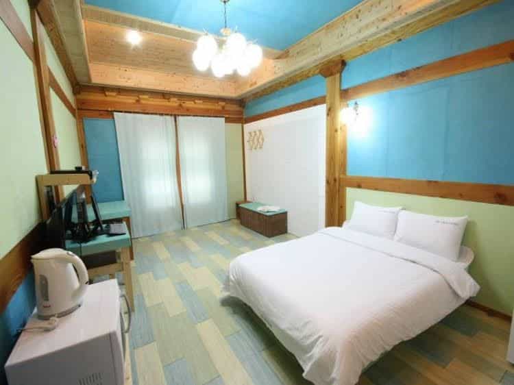 Geumojeong Hanok Guesthouse