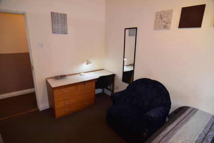 Manu's Place Shared Apartments Manu's Place Shared Apartments