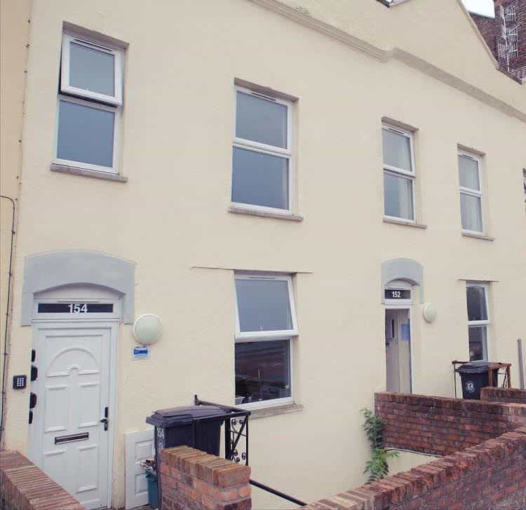 152-154 Bath Road