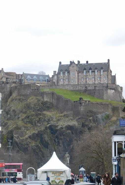 Edinburgh Castle Apartments and Suites Edinburgh Castle Apartments and Suites
