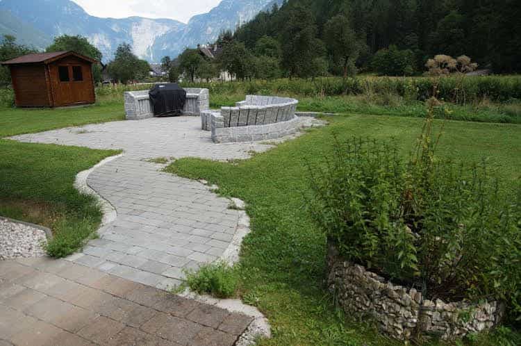 W and S Executive Apartments Hallstatt II