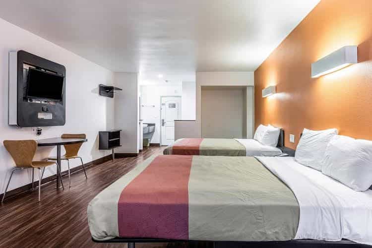 Motel 6 Oceanside Marina