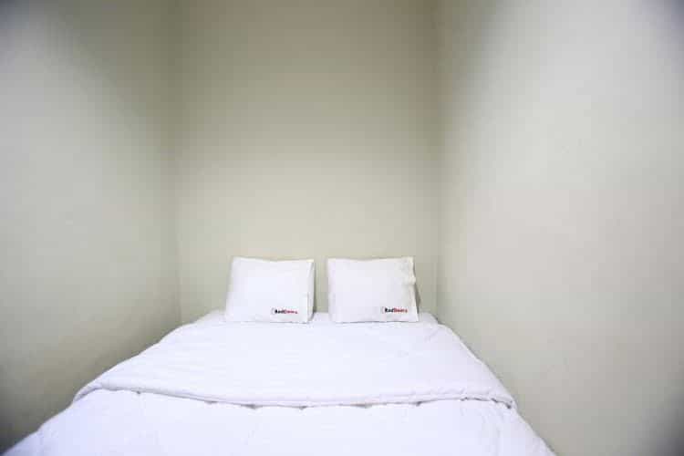 RedDoorz Karet Pedurenan RedDoorz Karet Pedurenan