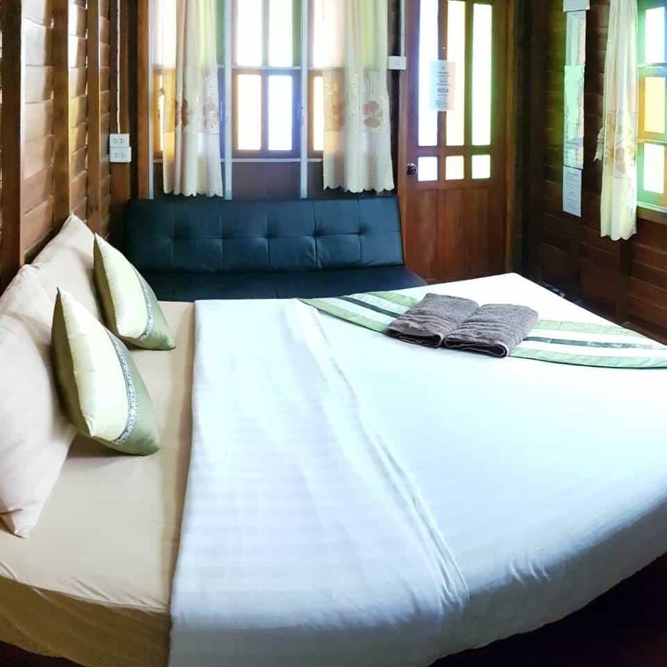 happyguesthouse bungalow happyguesthouse bungalow