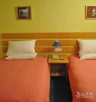 Home Inn Suzhou Guanqian Branch