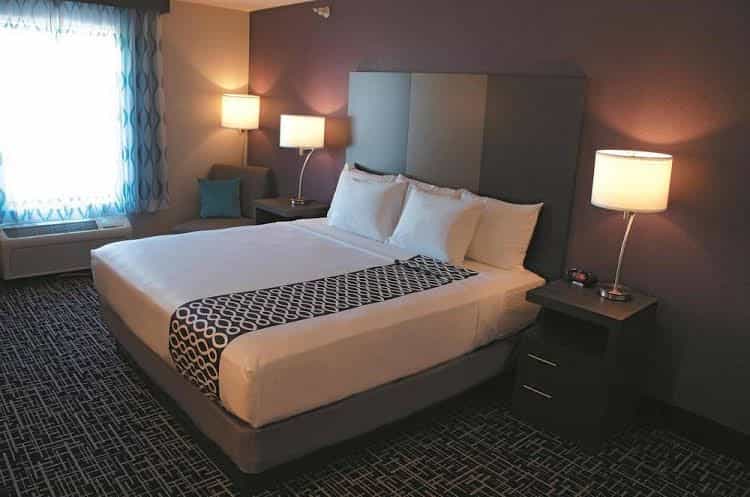 La Quinta Inn and Suites Pontoon Beach