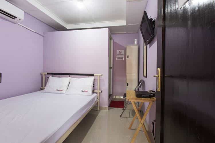 RedDoorz near Senen Station