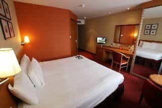 Days Inn by Wyndham Peterborough