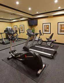 Holiday Inn Express and Suites Paris Texas
