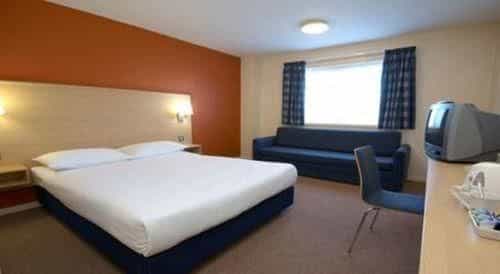 Holiday Inn Express Manchester Airport By IHG