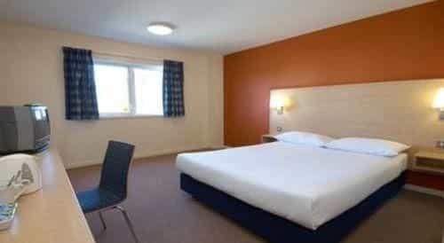 Holiday Inn Express Manchester Airport By IHG