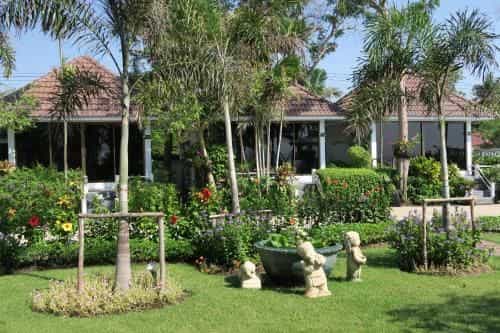 chomtalay resort hadchao samran