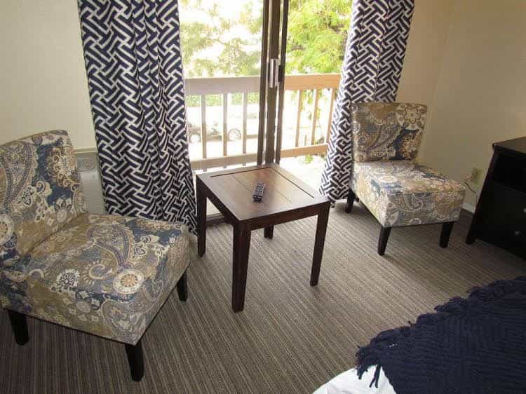 Furnished Apartment Suite Next to Beverly Hills