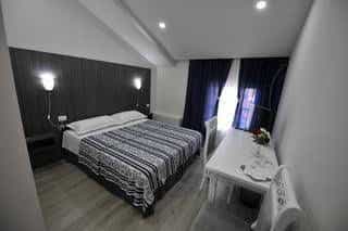 Rose Garden Hotel