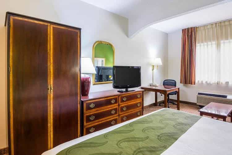 Quality Inn and Suites Kearneysville