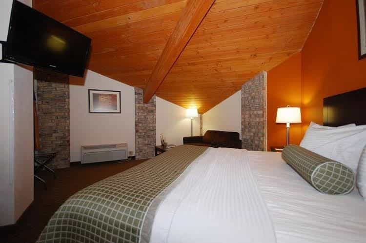 Baymont Inn and Suites Delaware