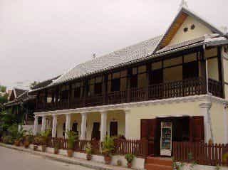 Villa Somphong