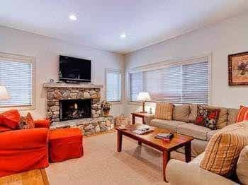 Yeager Home in Elkhorn by Alpine Lodging