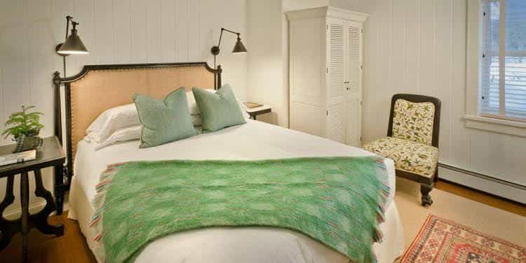 Hill Farm Inn