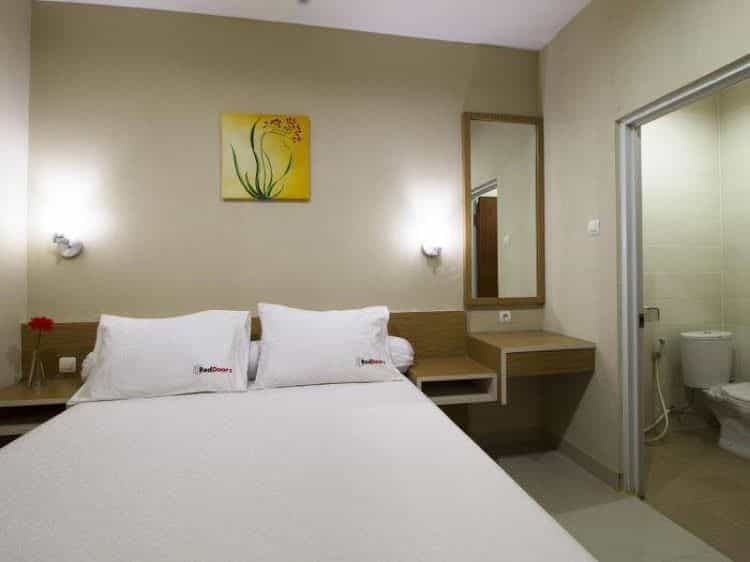 RedDoorz Near Senopati