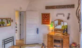 Crooked River Inn
