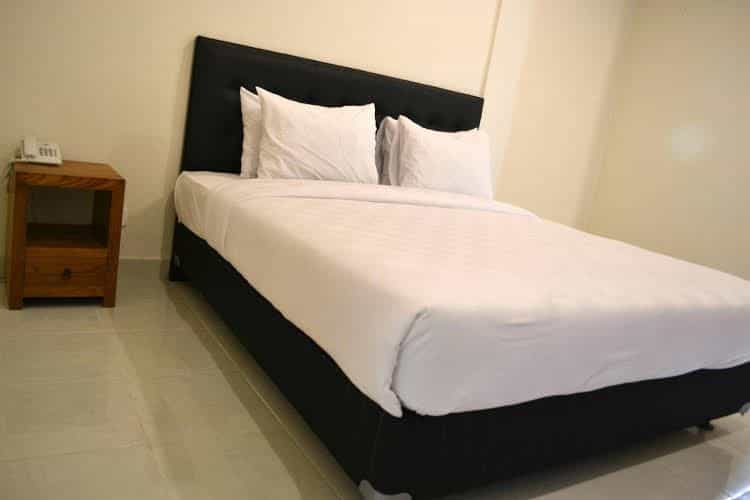 Ivanka Airport Inn