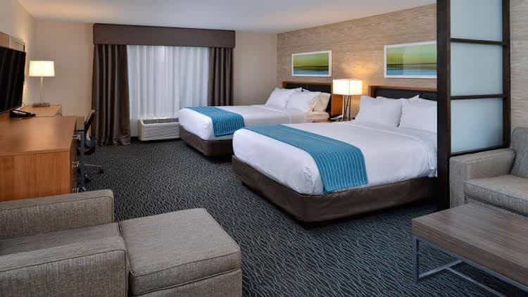Holiday Inn and Suites Edmonton Arpt Conference Ctr