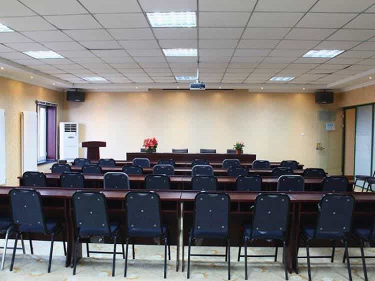 Green Tree Inn Tianjin Dagang Jinqi Road