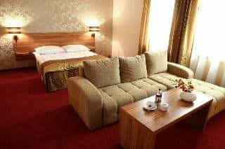 Duet Hotel