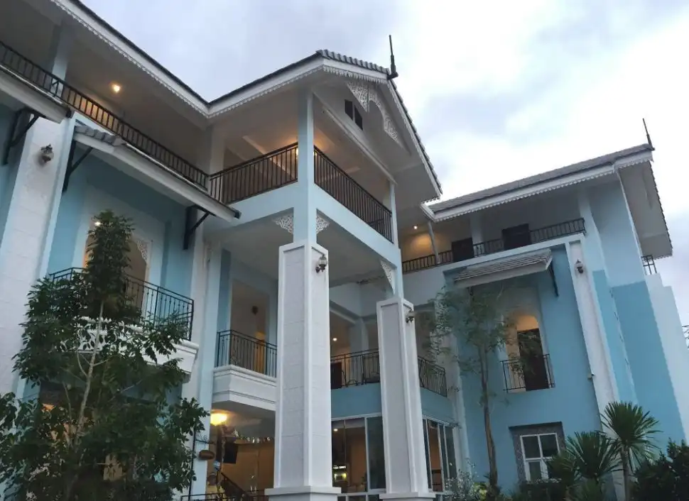โรงแรมคริสตัล หนองคาย