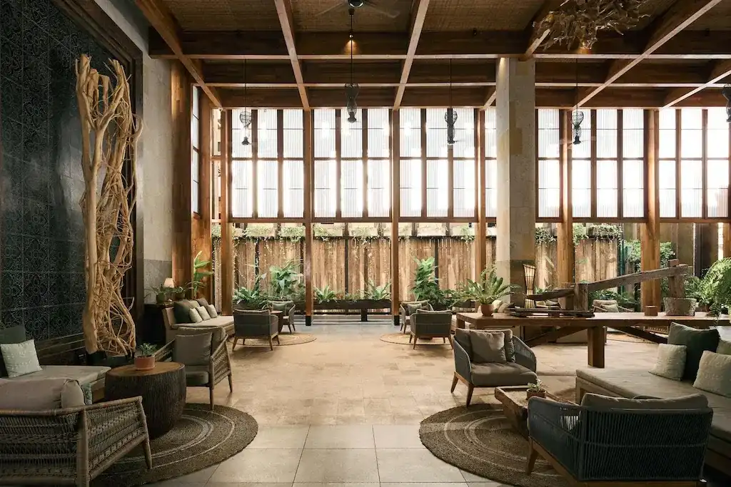 Dinso Resort & Villas Phuket, Vignette Collection - an IHG Hotel