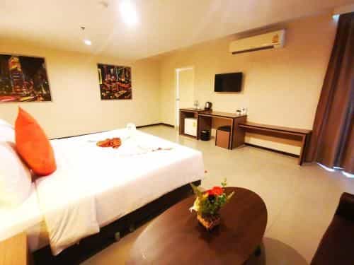H-Five Suvarnabhumi Hotel
