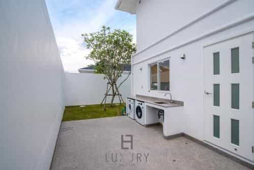 Exclusive Pool Villa With 4 Bedrooms - FH206