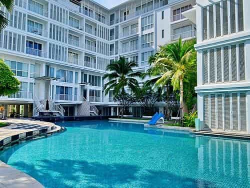 Malibu Hua Hin by Puppap