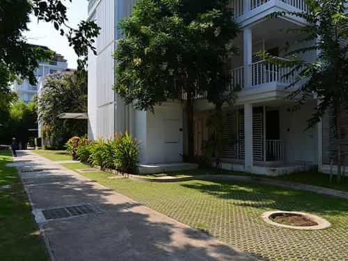 Malibu Hua Hin by Puppap