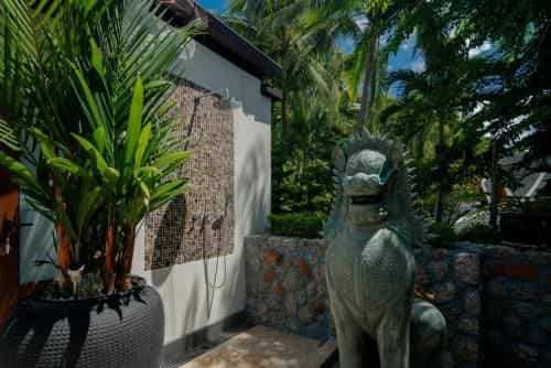 Ayara Hilltops 4BR Seaview Villa at Surin Beach