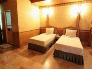 โรงแรม 13 เหรียญ รีสอร์ท บางนา