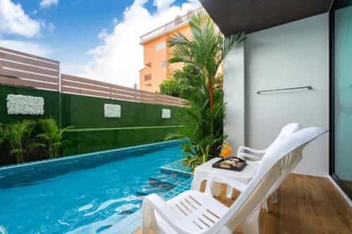The Thames Pool Access Resort