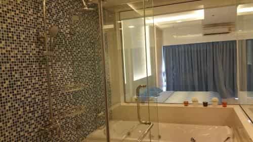 Blue Ocean Suite