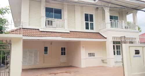 Large family 3 bedrooms house Large family 3 bedrooms house