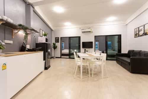 U2 Large 2 Bedrooms 100m to BTS station U2 Large 2 Bedrooms 100m to BTS station